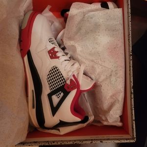 New Jordan Retro 4